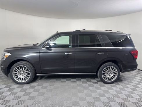 Used 2024 Ford Expedition Limited image 6