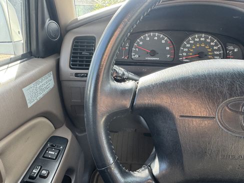 Used 2000 Toyota 4Runner SR5 AWD/4WD image 32