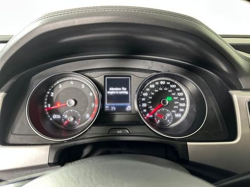 Used 2019 Volkswagen Atlas SE w/ Towing Package image 17