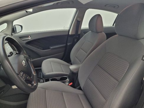 Used 2018 Kia Forte LX w/ LX Popular Package image 17