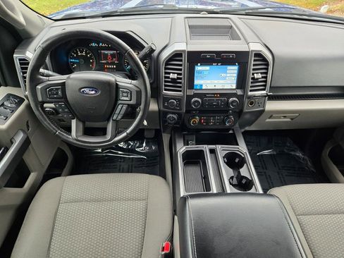 Used 2017 Ford F150 XLT w/ Equipment Group 302A Luxury image 19