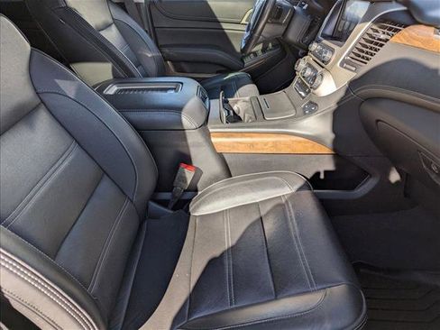 Used 2020 GMC Yukon XL Denali image 24