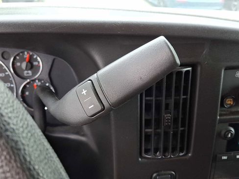 Used 2024 Chevrolet Express 2500 w/ Driver Convenience Package RWD image 15