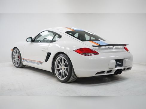 Used 2012 Porsche Cayman R image 3