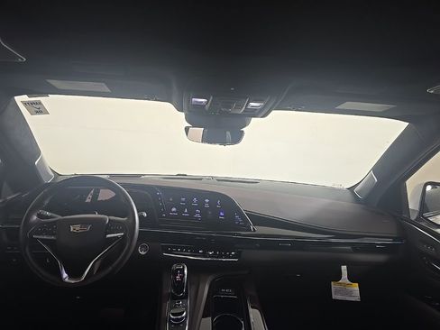 Certified 2024 Cadillac Escalade ESV Sport Platinum image 7