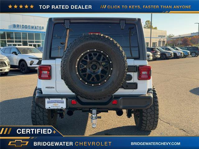 Used 2021 Jeep Wrangler Unlimited Sahara AWD/4WD image 5