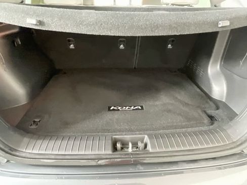 Used 2022 Hyundai Kona Limited FWD image 28