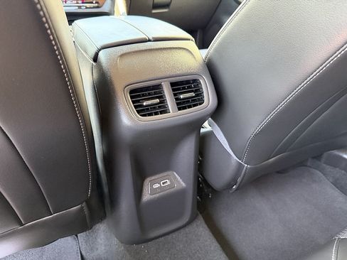 Used 2023 Buick Envision Preferred FWD image 20