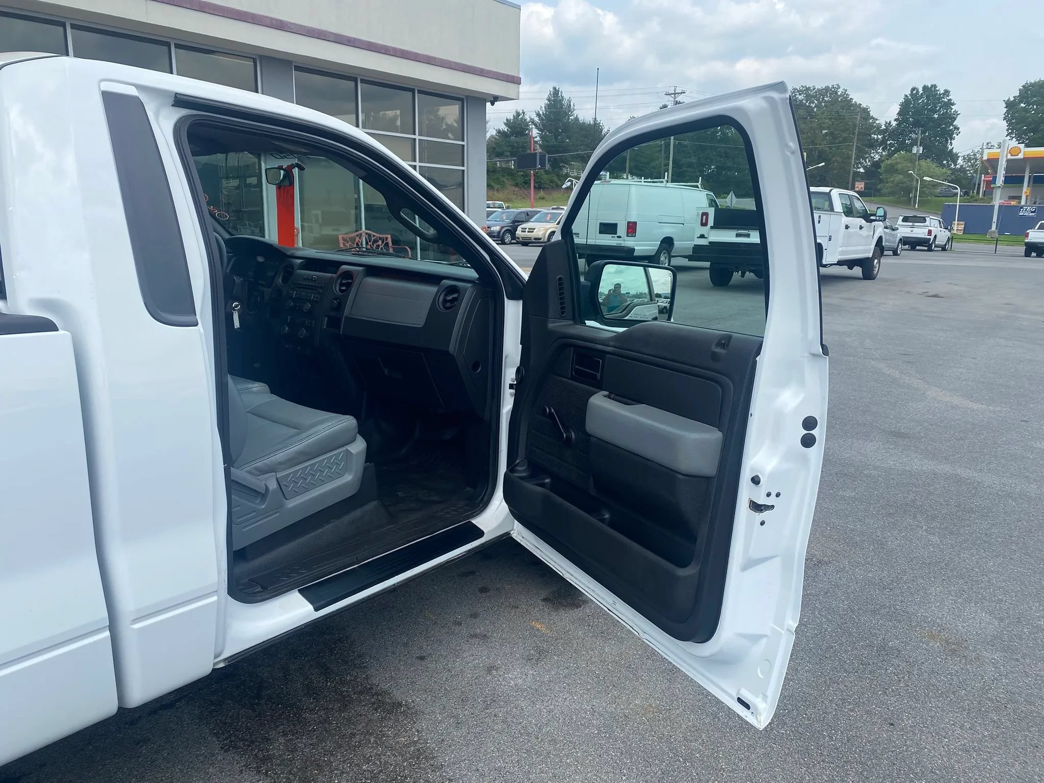 Used 2011 Ford F150 XL RWD image 16