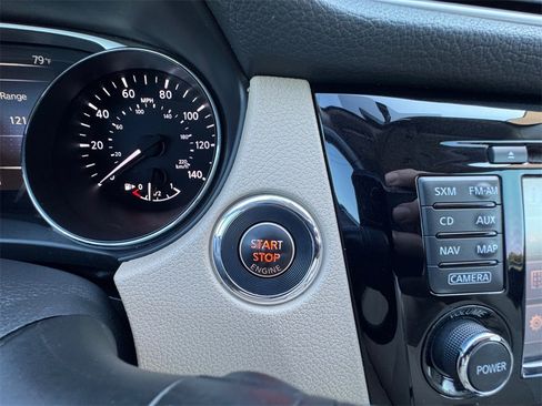 Used 2016 Nissan Rogue SL w/ SL Premium Package image 25