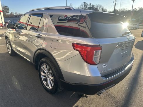 Used 2022 Ford Explorer Limited image 6
