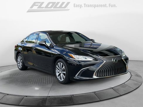 Used 2021 Lexus ES 250 image 1