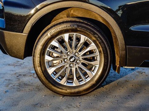 Used 2024 Cadillac XT4 Premium Luxury image 12