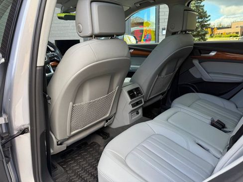 Used 2022 Audi Q5 2.0T Premium Plus w/ Premium Plus Package image 30