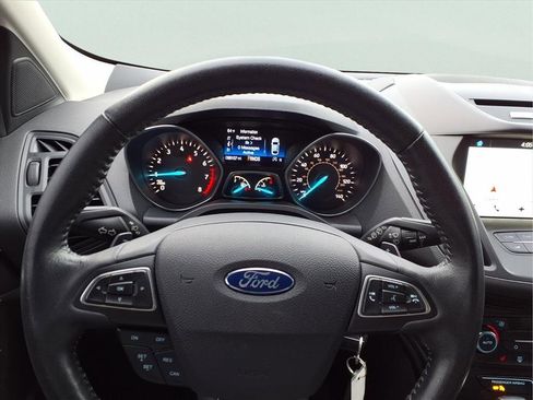 Used 2017 Ford Escape SE w/ Equipment Group 201A image 11