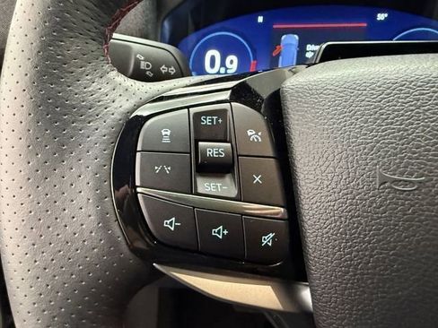 Used 2025 Ford Explorer ST-Line image 15