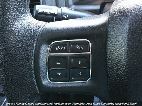 Used 2017 RAM 1500 Express image 43