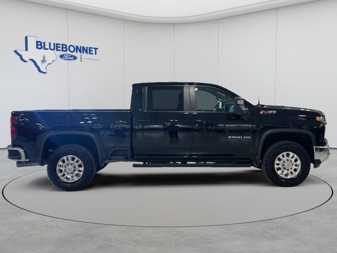 Used 2025 Chevrolet Silverado 2500 LT w/ All Star Edition AWD/4WD image 4