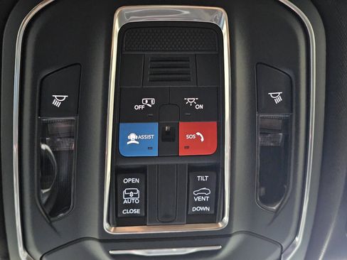 New 2025 Jeep Grand Cherokee L Laredo image 20