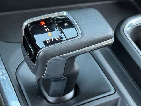 Used 2025 Chevrolet Silverado 1500 LT AWD/4WD image 21