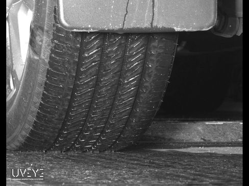 Certified 2023 Chevrolet Silverado 1500 High Country w/ Technology Package image 31