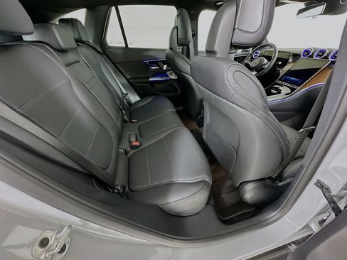 Used 2026 Mercedes-Benz GLC 300 image 30