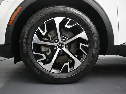 Used 2024 Kia Sportage EX FWD image 10