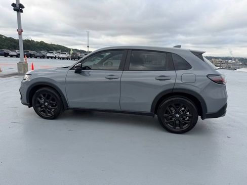 Used 2024 Honda HR-V Sport image 10