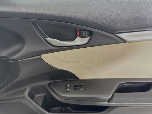 Used 2018 Honda Civic EX image 31