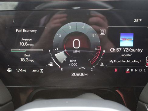 Used 2025 GMC Yukon AT4 w/ LPO, Floor Liner Package image 26