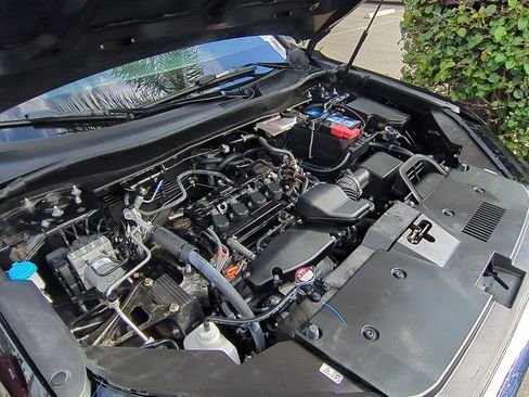 Used 2025 Honda CR-V LX image 28