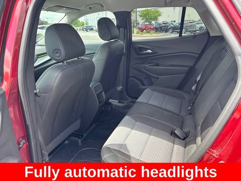 Used 2024 Chevrolet Trax LT w/ Driver Confidence Package FWD image 13