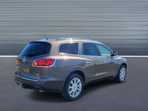 Used 2010 Buick Enclave CXL w/ Trailering Provision Package image 3