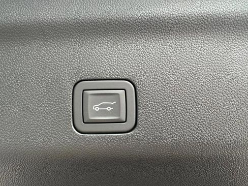 New 2026 Chevrolet Tahoe High Country AWD/4WD image 28