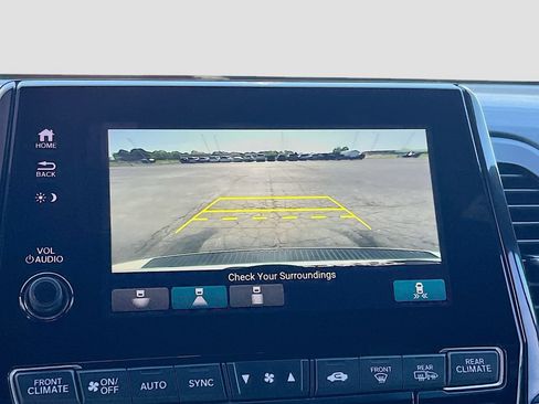 Used 2024 Honda Odyssey Sport image 13