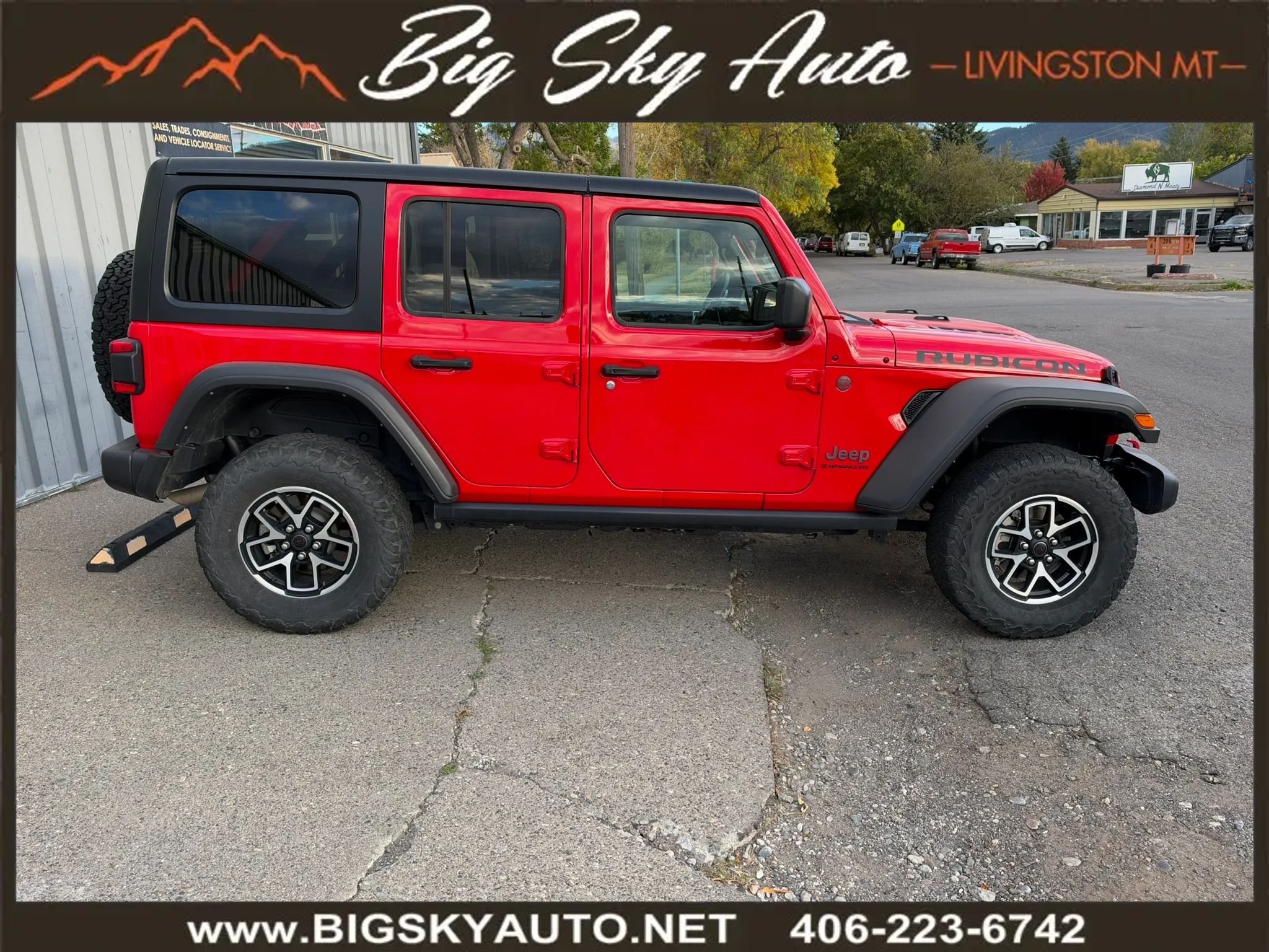 Used 2024 Jeep Wrangler Unlimited Rubicon AWD/4WD image 6