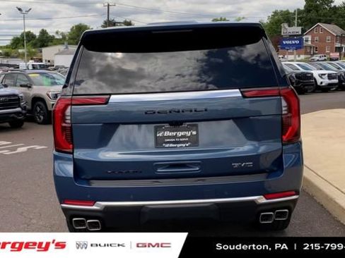 New 2026 GMC Yukon Denali w/ Denali Reserve Package AWD/4WD image 8