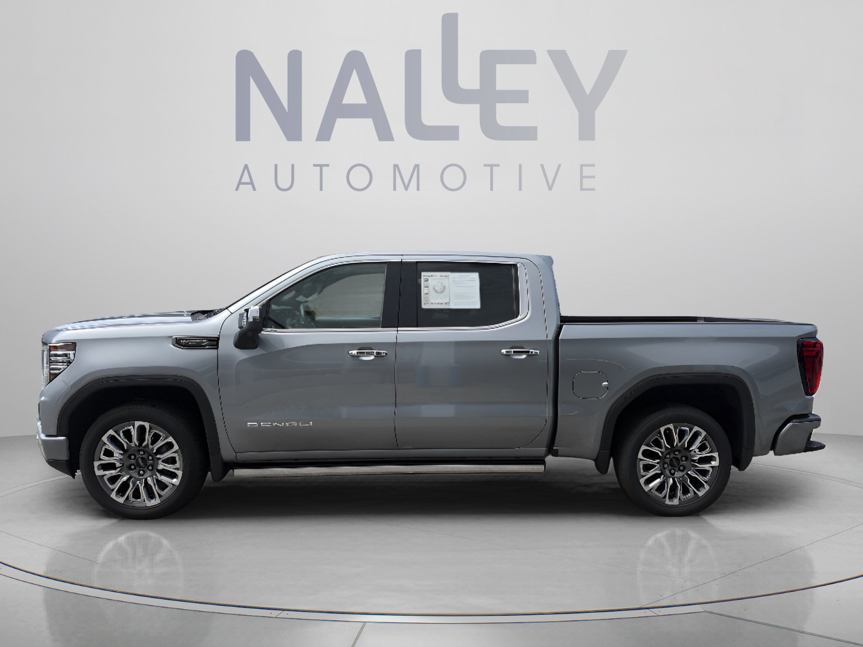 Used 2026 GMC Sierra 1500 Denali Ultimate AWD/4WD image 2