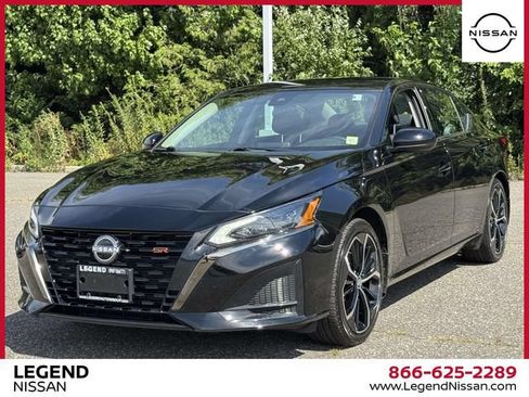 Used 2025 Nissan Altima 2.5 SR FWD image 5