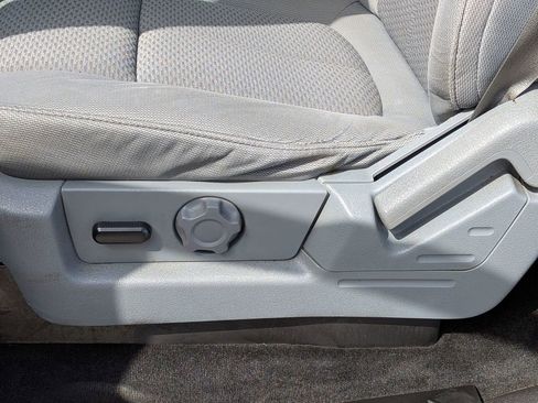 Used 2014 Ford F150 XLT w/ XLT Chrome Package image 16