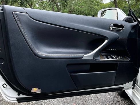 Used 2014 Lexus IS 250C w/ Luxury Package RWD image 16
