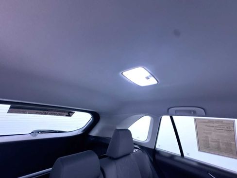 Used 2024 Toyota RAV4 XLE AWD/4WD image 38