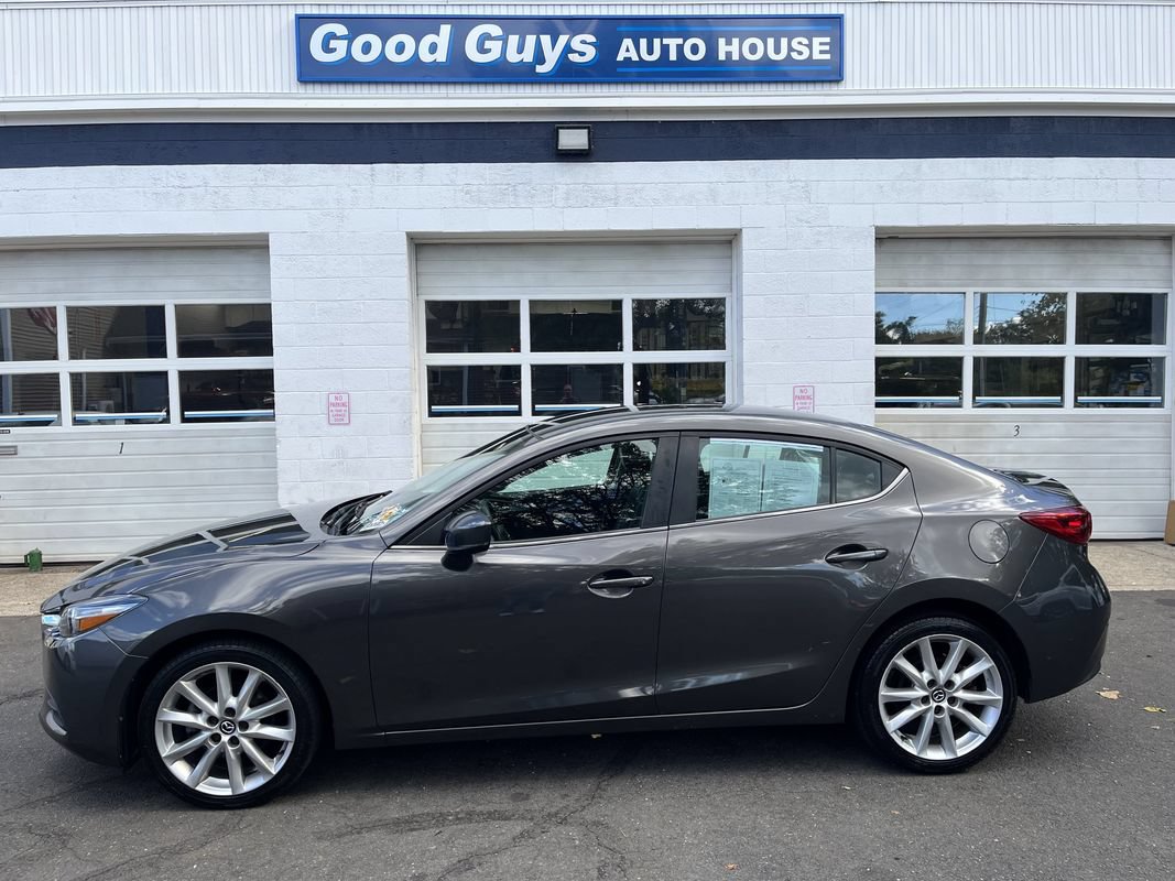 Used 2017 MAZDA MAZDA3 Touring FWD image 1