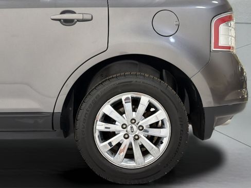 Used 2010 Ford Edge Limited FWD image 7
