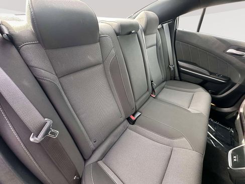 Used 2019 Dodge Charger SXT image 31