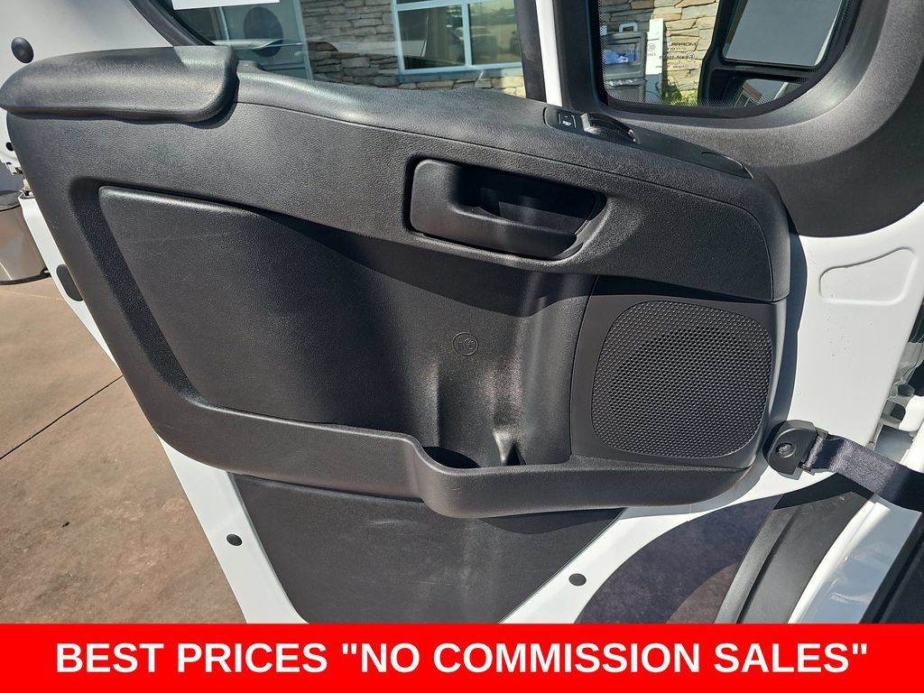 Used 2025 RAM ProMaster 2500 w/ U-Haul Equipment Group FWD image 25