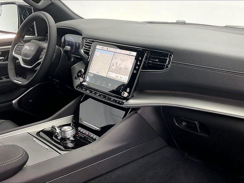 New 2026 Jeep Grand Wagoneer 4WD image 6