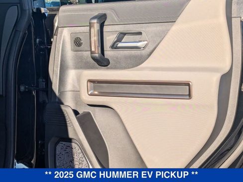 New 2025 GMC Hummer EV 3X image 32