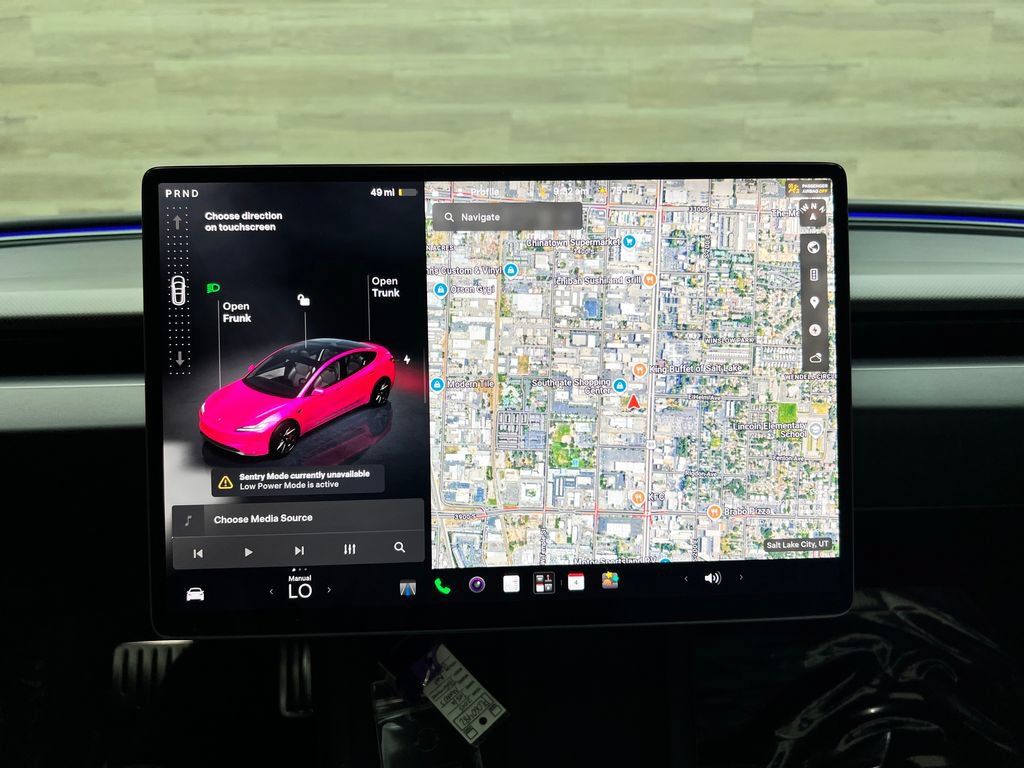 Used 2025 Tesla Model 3 Performance AWD/4WD image 23