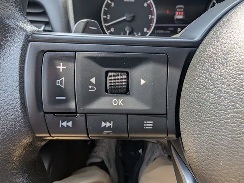 Used 2024 Nissan Rogue SV AWD/4WD image 26